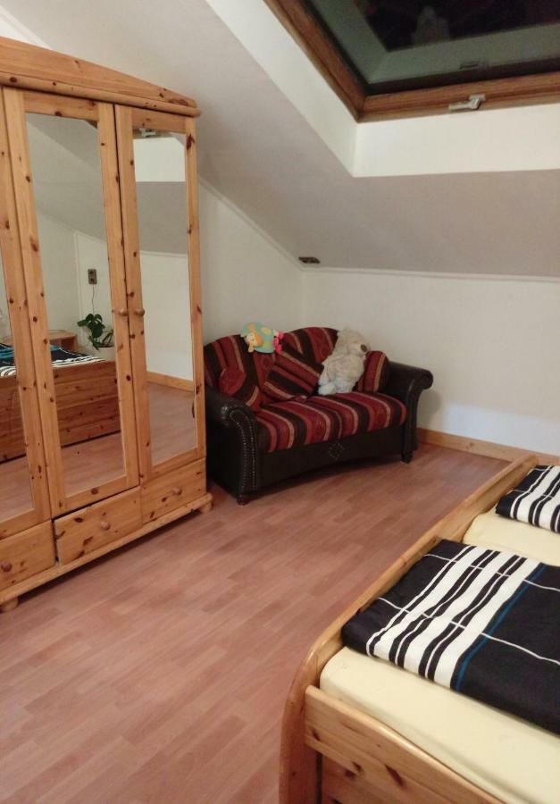 Santos Apartment Kappel-Grafenhausen Bagian luar foto
